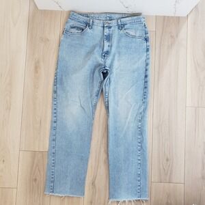 Wrangler Jeans 36x32 Relaxed Fit Light Wash Vintage Raw Hem